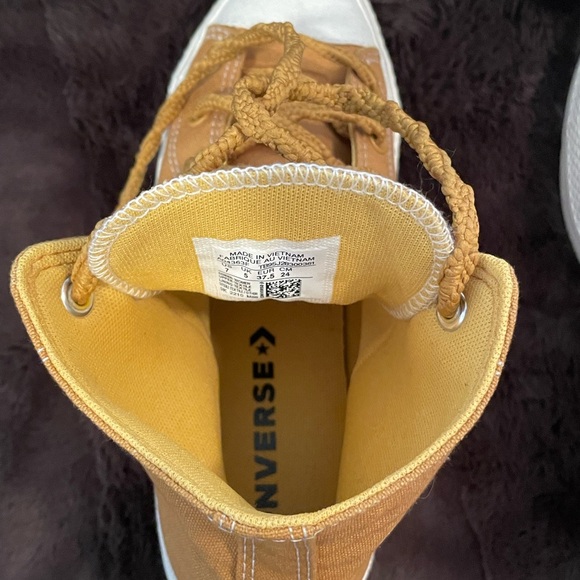Converse All Star Chuck Taylor High Tops Mustard Sz 7 - Picture 7 of 12